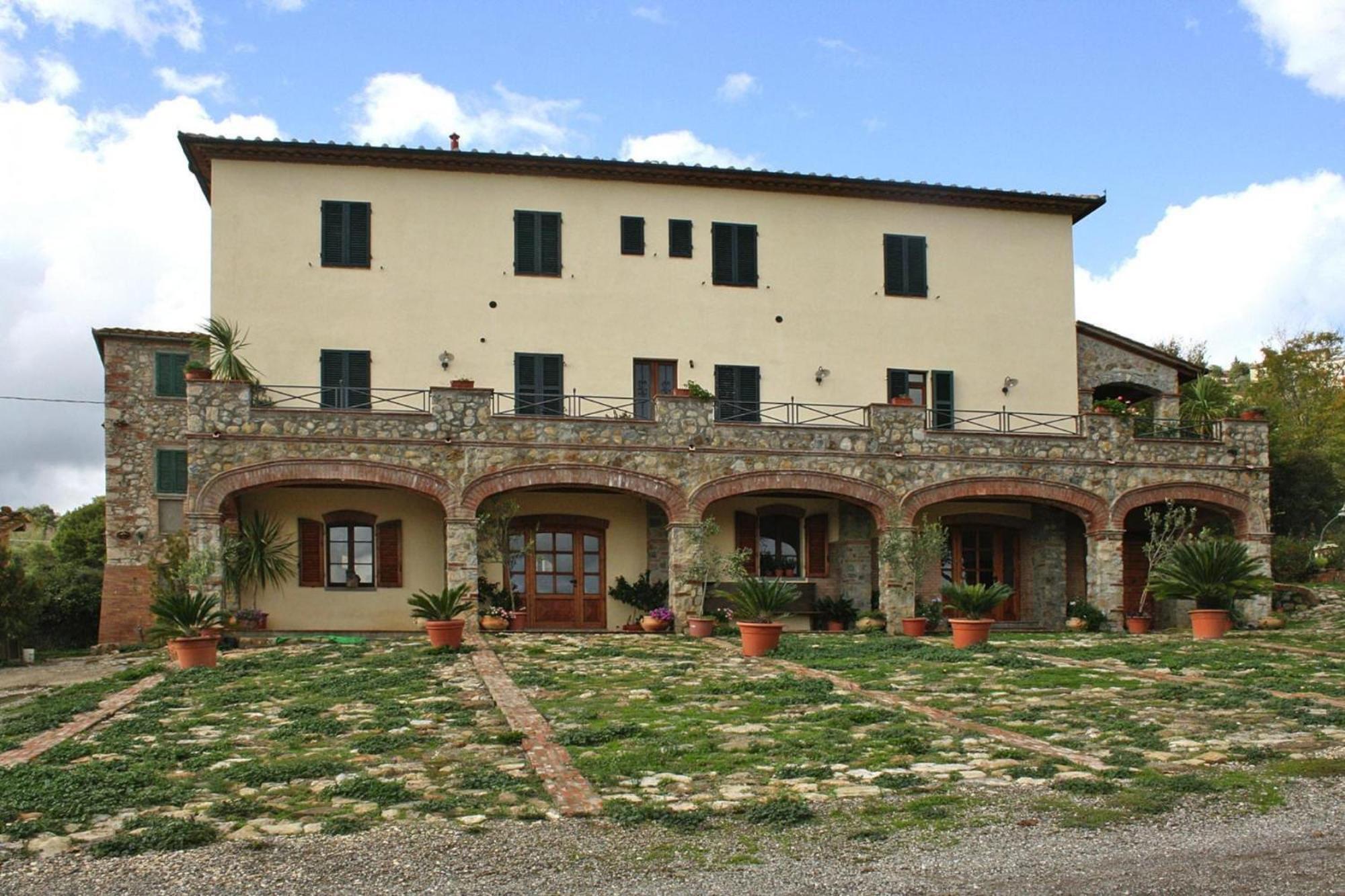 Apartment In Chiusdino With Terrace Exterior foto